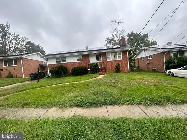 2533 Fairhill Dr, Suitland, MD 20746