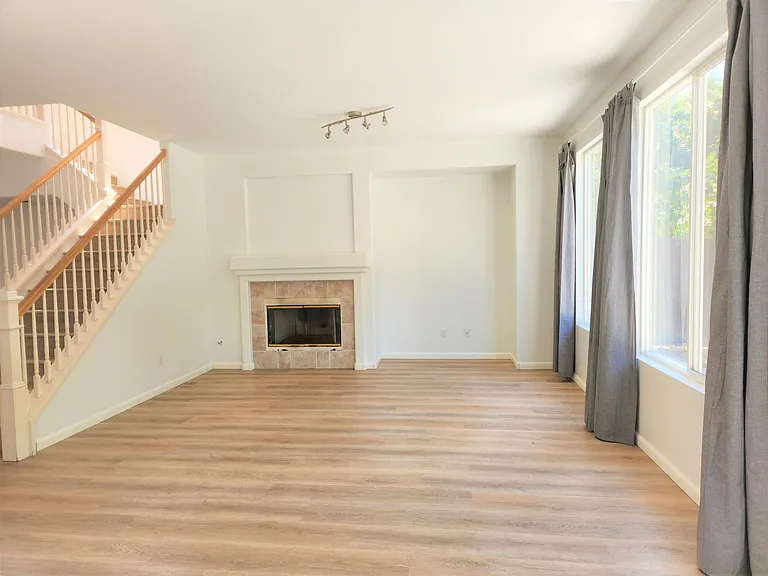 4316 Calle Mar De Ballenas — Photo 6