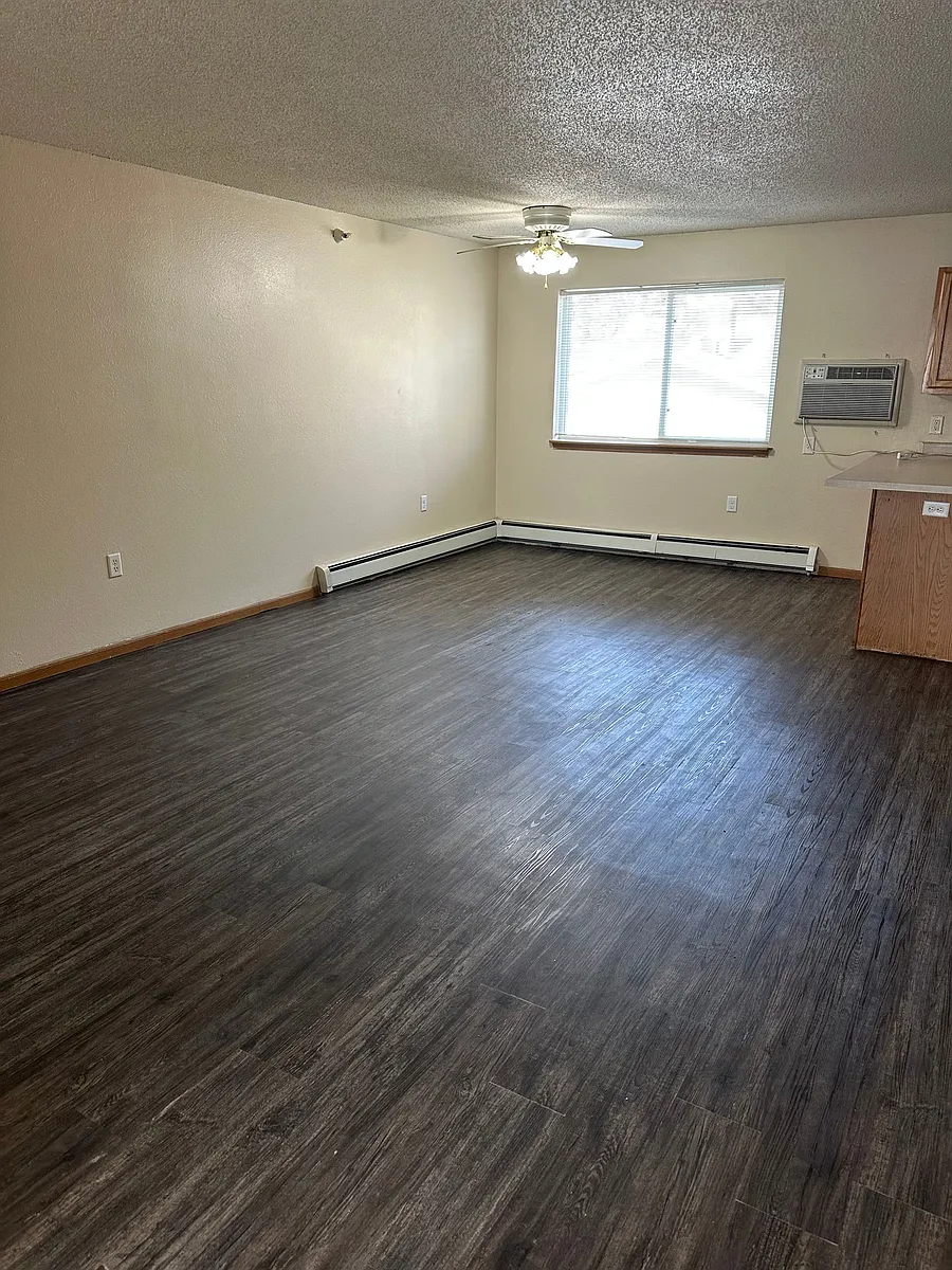 Building Photo - 1131 1st Ave N #102