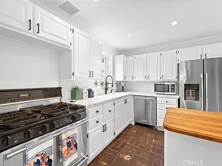 224 Amethyst Ave — Photo 8
