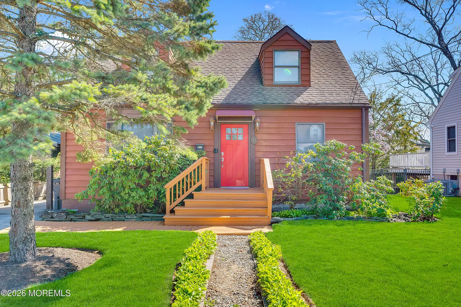 119 Maple Street photo 1