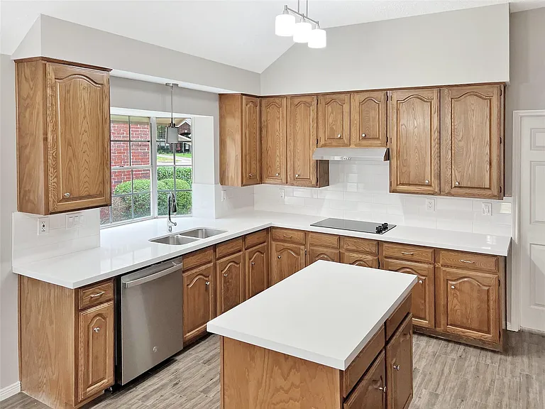 12414 Logan Mill Dr — Photo 7