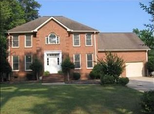 208 Saint Augustine Dr, Greenwood, SC 29649