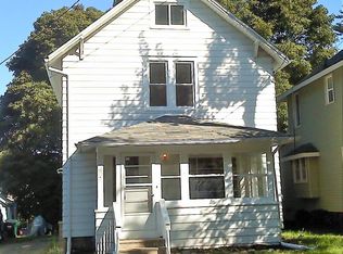 1715 Donora St, Lansing, MI 48910