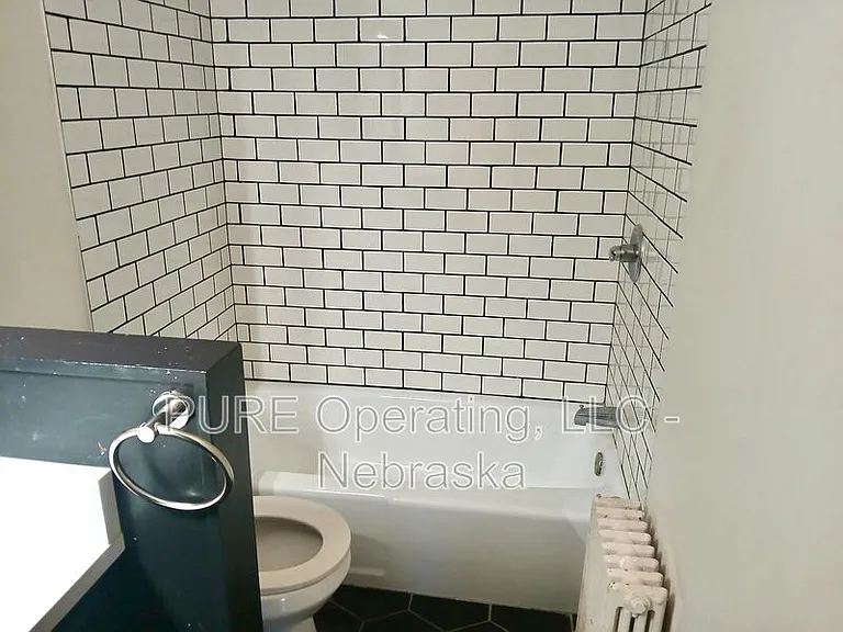 120 N 6th St — Photo 22