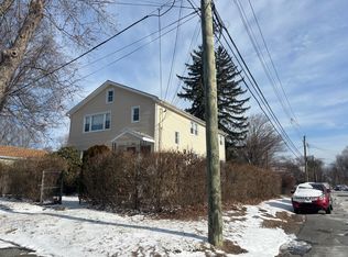 72 Fiske Ave #2, Bridgeport, CT 06606