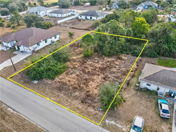 2229/2231 Fairway Dr, Lehigh Acres, FL 33973