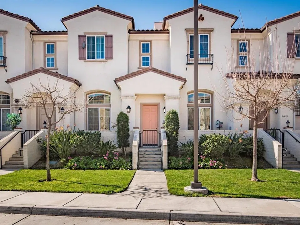 3676 Tyler Ave