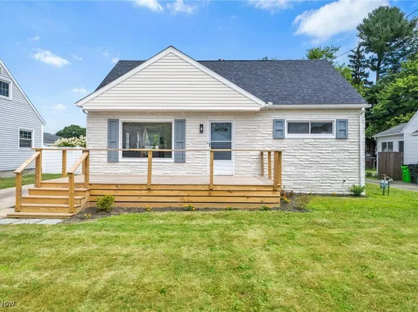 3763 Orchard St, Mogadore, OH 44260