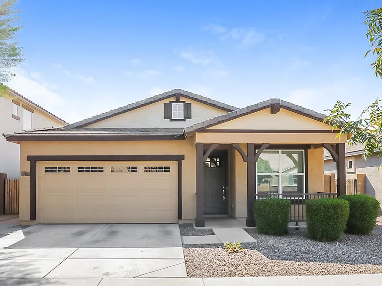 10425 W Pima St — Photo 1