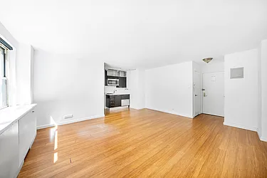 StreetEasy: 233 East 69th Street in Lenox Hill, #5F - Sales