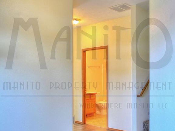 3rd image of 813-815 S Russell St #813