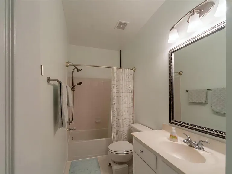6931 Rolling Creek Way — Photo 15