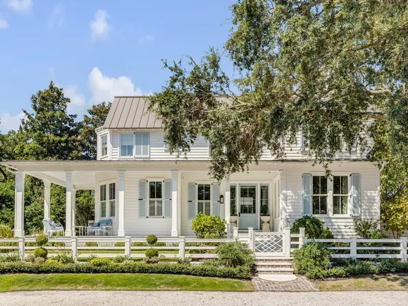 126 Hibben St, Mount Pleasant, SC 29464