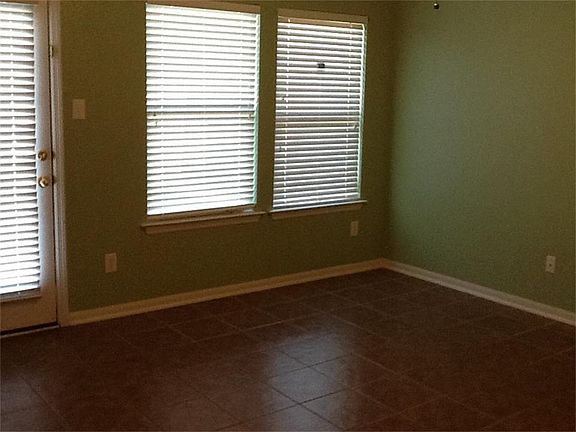 5th image of 4751 Montclair Hill Ln