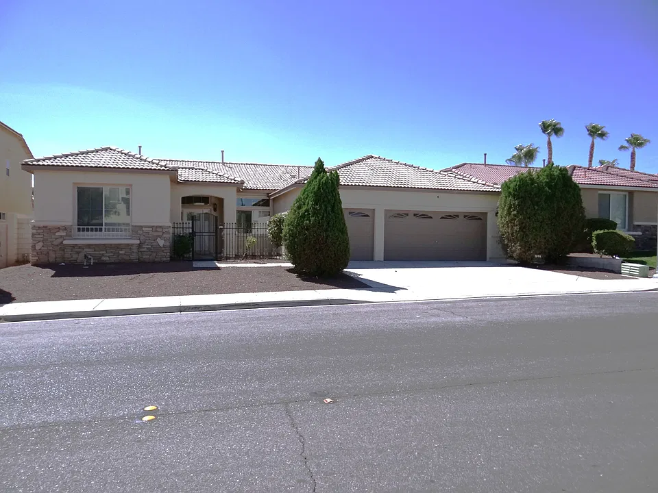 10119 W Mesa Vista Ave