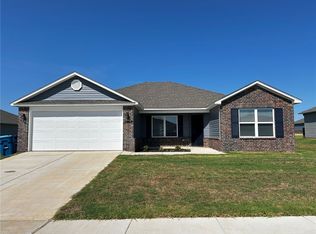 2809 Elliott St, Pea Ridge, AR 72751