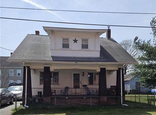 85 Hughes Ave, Pawtucket, RI 02861