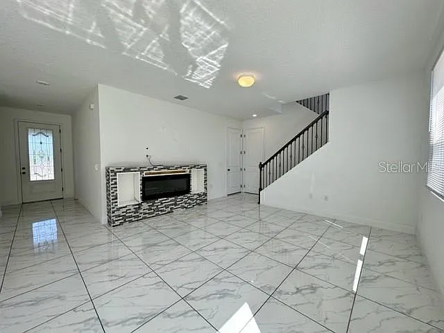 2499 Spring Breeze Dr — Photo 7