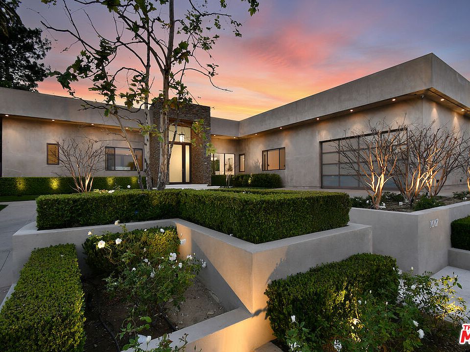 1st image of 16167 Royal Oak Rd