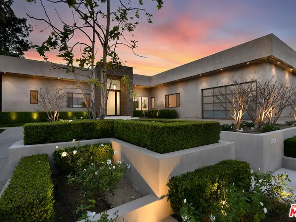 16167 Royal Oak Rd, Encino, CA 91436