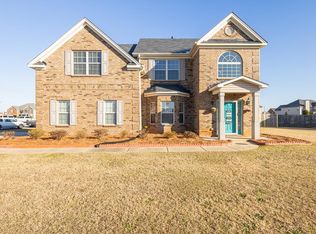 7 Landings Dr, Fort Mitchell, AL 36856