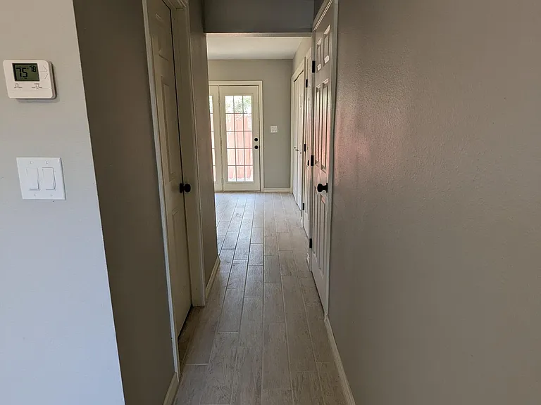 114 Scofield Ave #112 — Photo 5