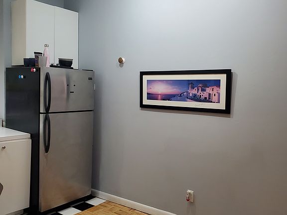 3rd image of 516 E 78th St APT 4H