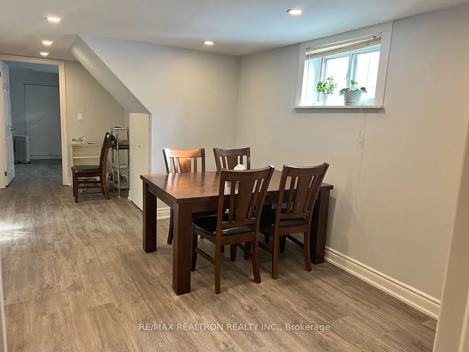 26 Beaverton Rd S #BASEMENT