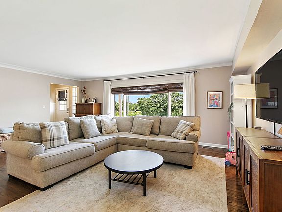 4th image of 48 Park Ave