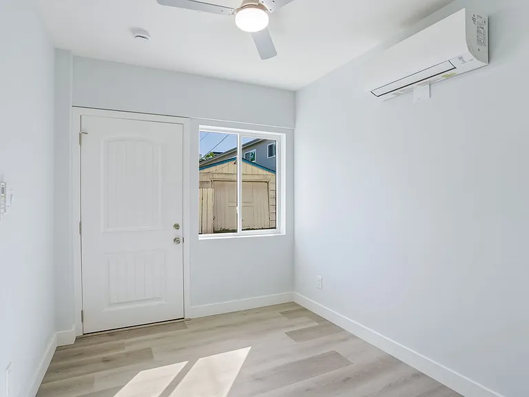 501 N. Ditmar — Photo 18