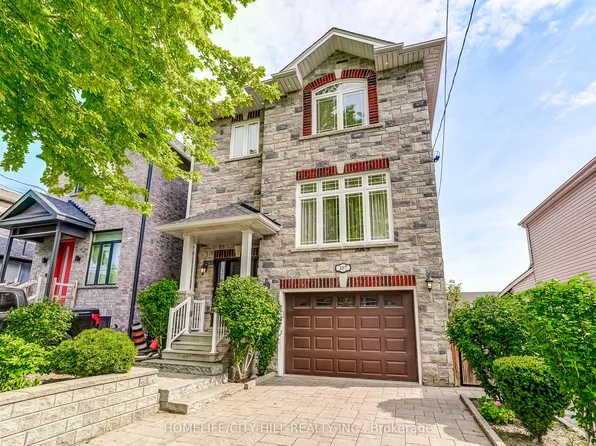107 Brownville Ave, Toronto, ON M6N 4L2