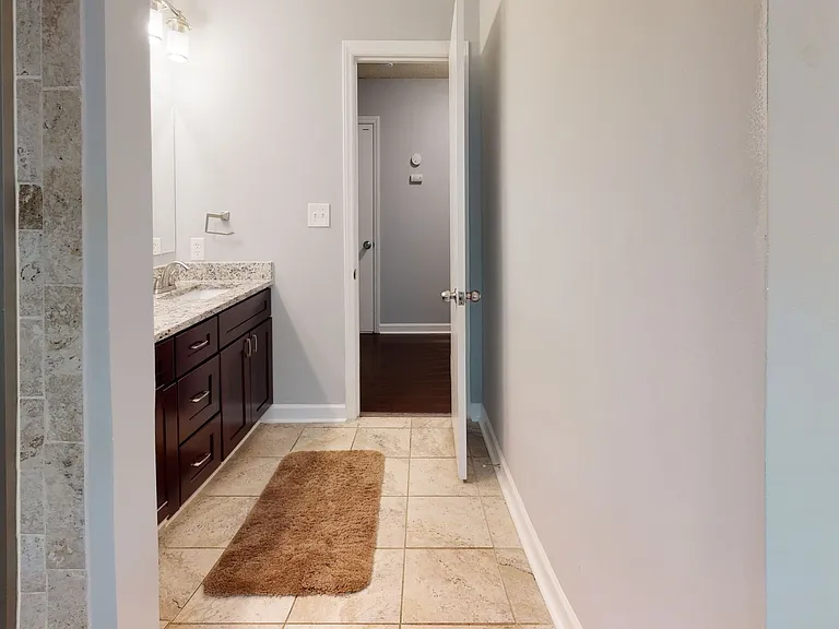 512 Riverwood Rd — Photo 11