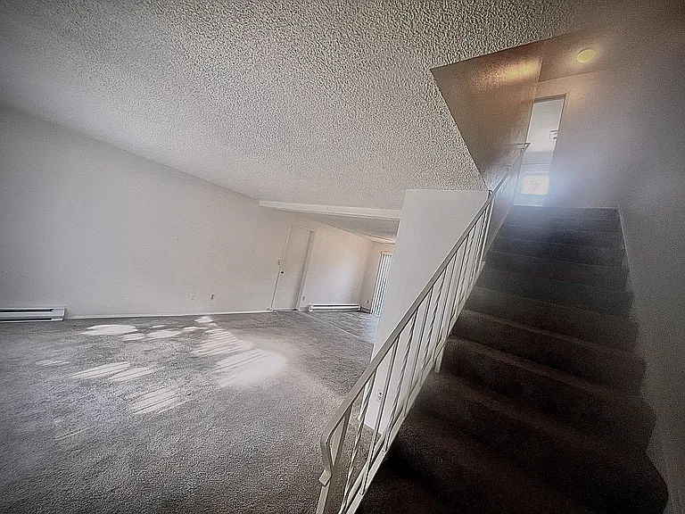 8753 SE Flavel St #8753 — Photo 8