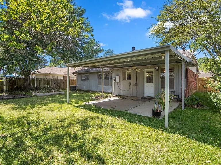 5211 Roserock Ln — Photo 30
