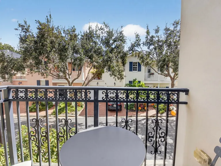 1054 E Heritage Club Cir — Photo 5