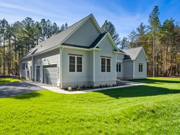 13455 Plantation Pines Ln, Waldorf, MD 20601