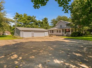 26972 Pilgrim Rd, Sterling, IL 61081