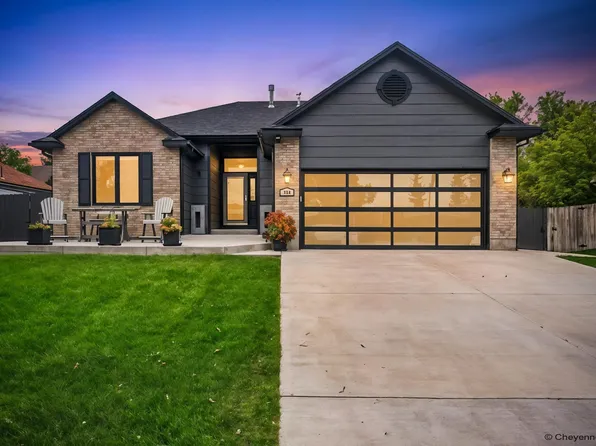 903 Montclair Dr, Cheyenne, WY 82009