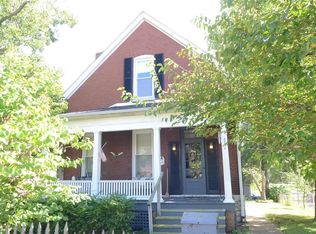 8434 Lackland Rd, Saint Louis, MO 63114