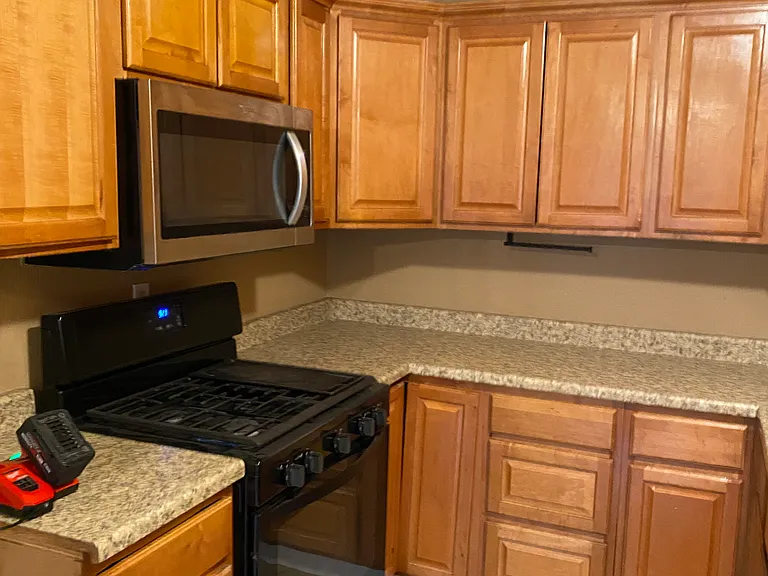 16510 Lakeshore Dr — Photo 8