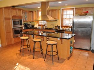 150 Piedmont Dr, Bound Brook, NJ 08805