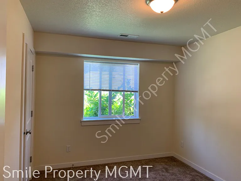 3223 SE 122nd Ave #A-B — Photo 17