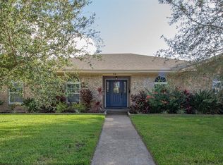54 Lebrun Ct, Galveston, TX 77551