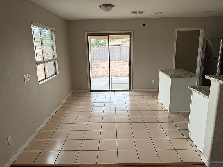 1702 E Desert Moon Trl — Photo 6