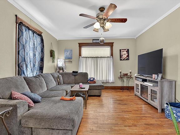 4th image of 3641 State St