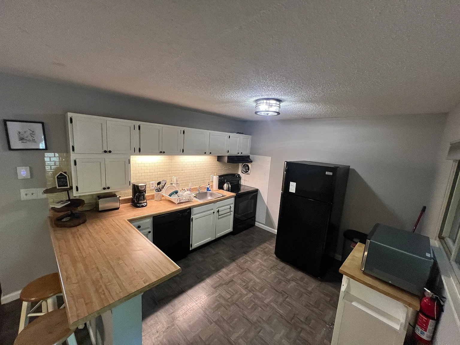 3 bed, 1424 sqft, $2,200 — Photo 4