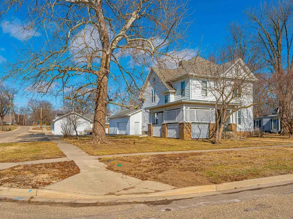 504 E Pine St, Mason City, IL 62664