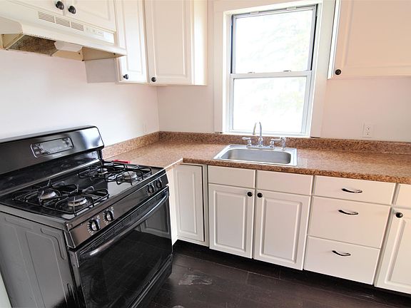 4th image of 867 Milligan Ln APT A