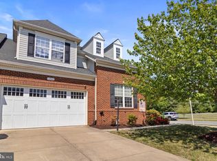 1000 Llano Dr, La Plata, MD 20646
